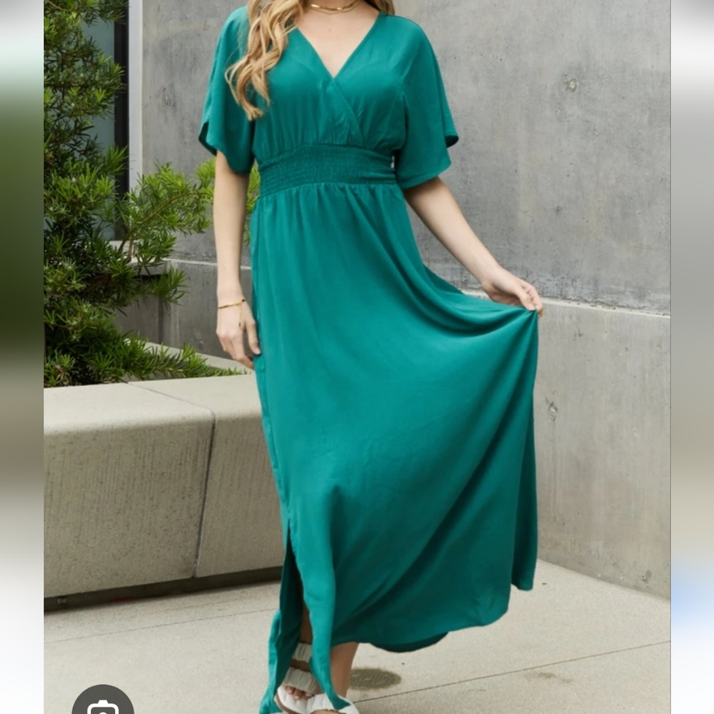 ODDY Beautiful Emerald Jade Green Smocked Waist Flutter Sleeve Maxi Dress EUC